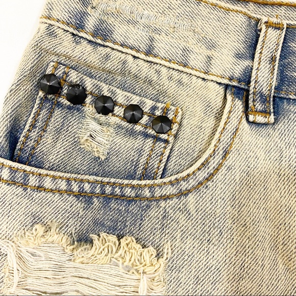 NWOT Mine - Distressed Jean Shorts - Picture 3 of 11